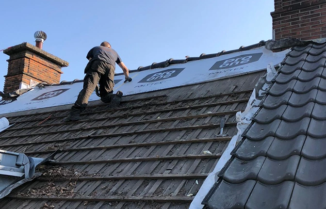 Hulp bij stormschade aan dak