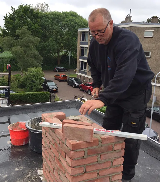 sonze werkwijze bij schoorsteen renovatie